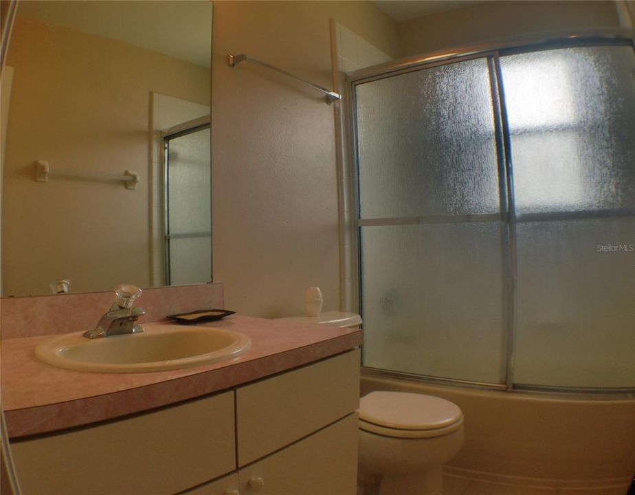 В аренду: $2,450 (4 спален, 2 ванн, 1300 Квадратных фут)