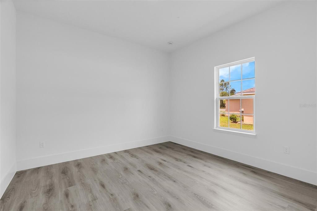 Active With Contract: $319,900 (4 beds, 2 baths, 1955 Square Feet)