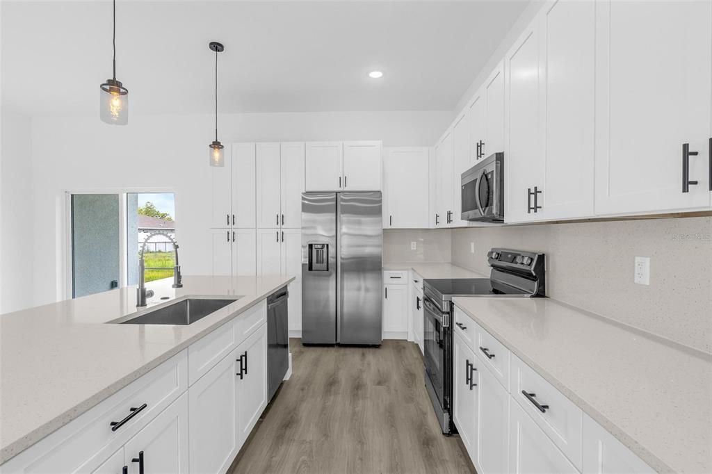 Active With Contract: $319,900 (4 beds, 2 baths, 1955 Square Feet)