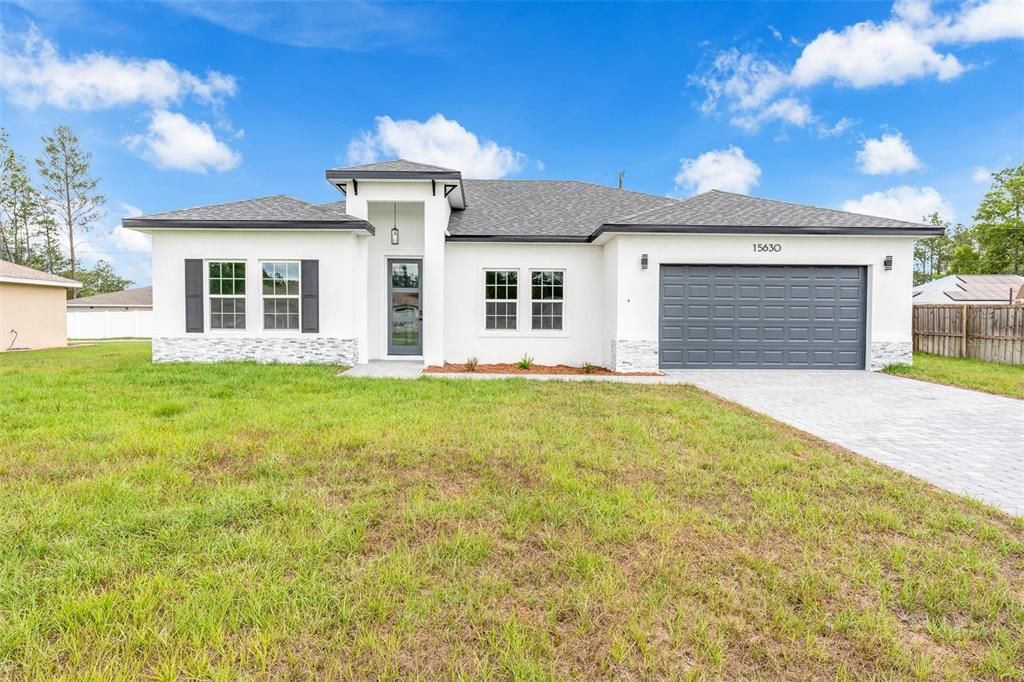 Active With Contract: $319,900 (4 beds, 2 baths, 1955 Square Feet)