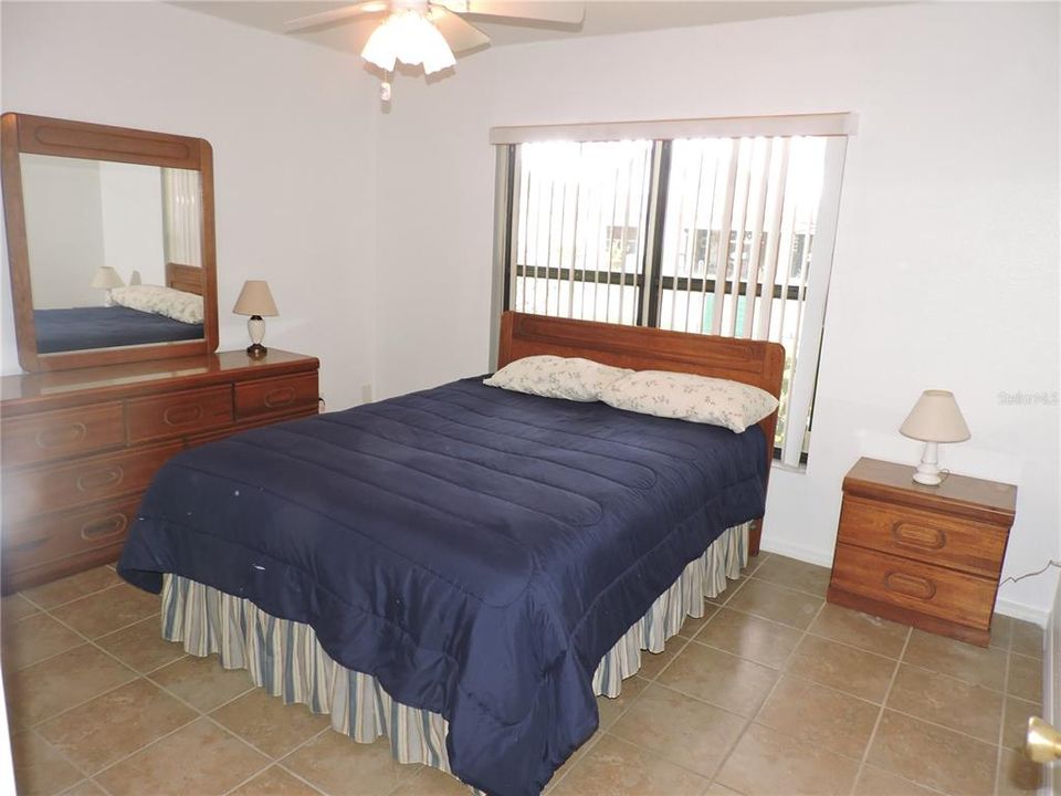 For Sale: $146,900 (2 beds, 2 baths, 958 Square Feet)