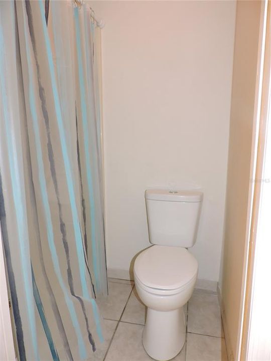 For Sale: $146,900 (2 beds, 2 baths, 958 Square Feet)