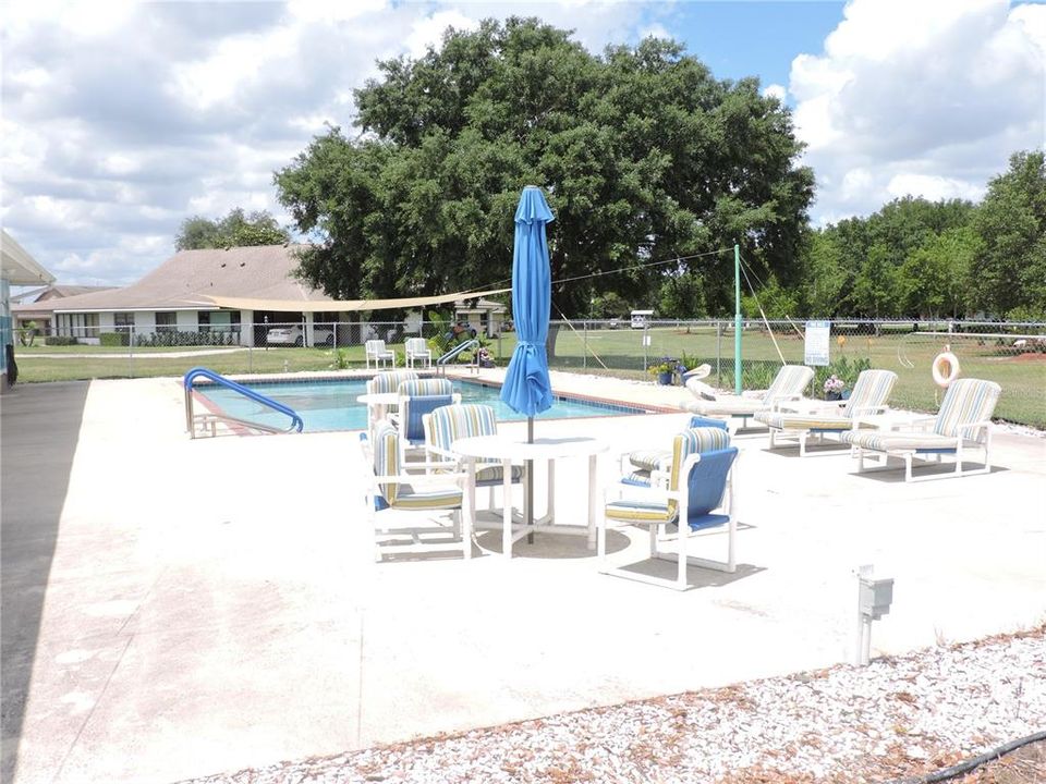 For Sale: $146,900 (2 beds, 2 baths, 958 Square Feet)