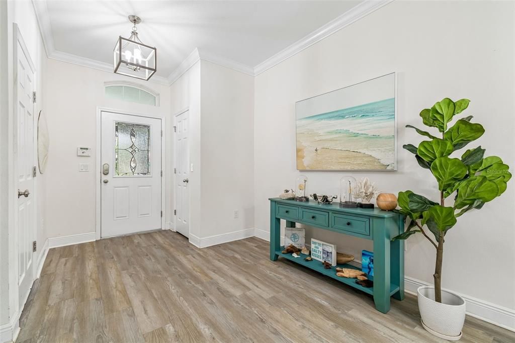 For Sale: $595,000 (5 beds, 3 baths, 2932 Square Feet)
