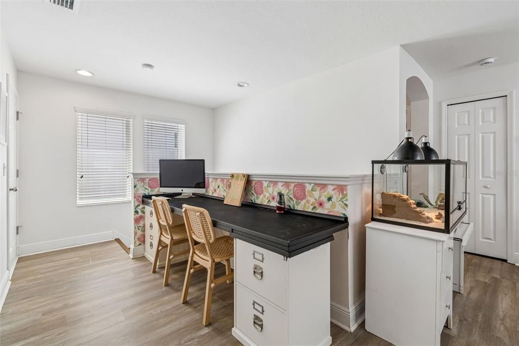 For Sale: $595,000 (5 beds, 3 baths, 2932 Square Feet)