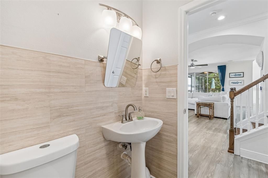 For Sale: $595,000 (5 beds, 3 baths, 2932 Square Feet)