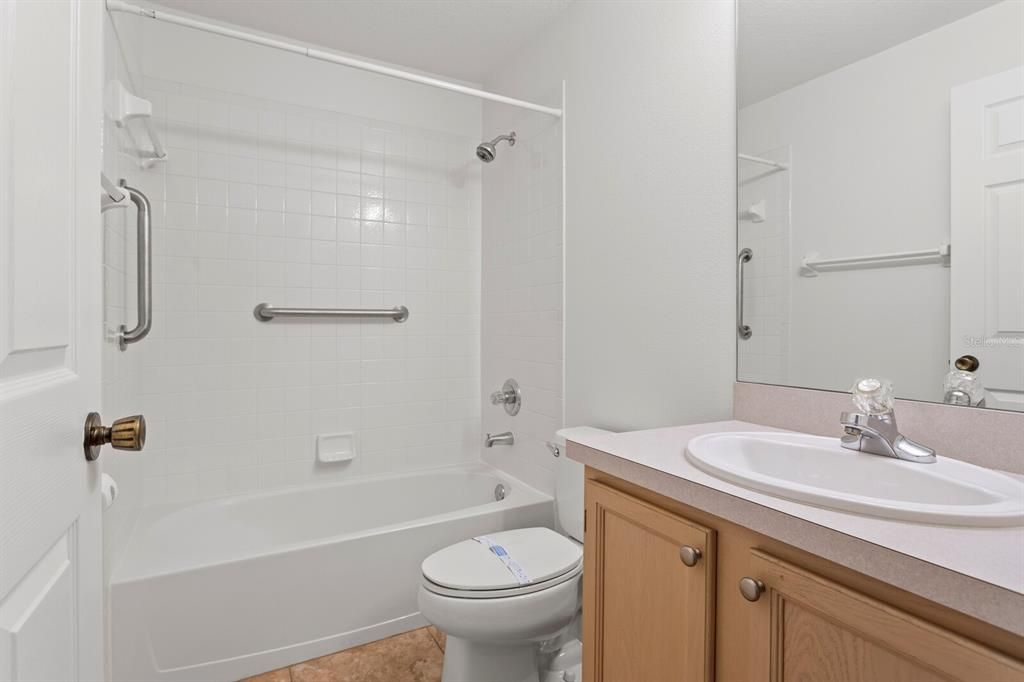 En Venta: $450,000 (3 camas, 2 baños, 1419 Pies cuadrados)
