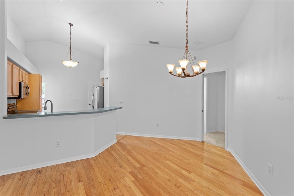 En Venta: $450,000 (3 camas, 2 baños, 1419 Pies cuadrados)