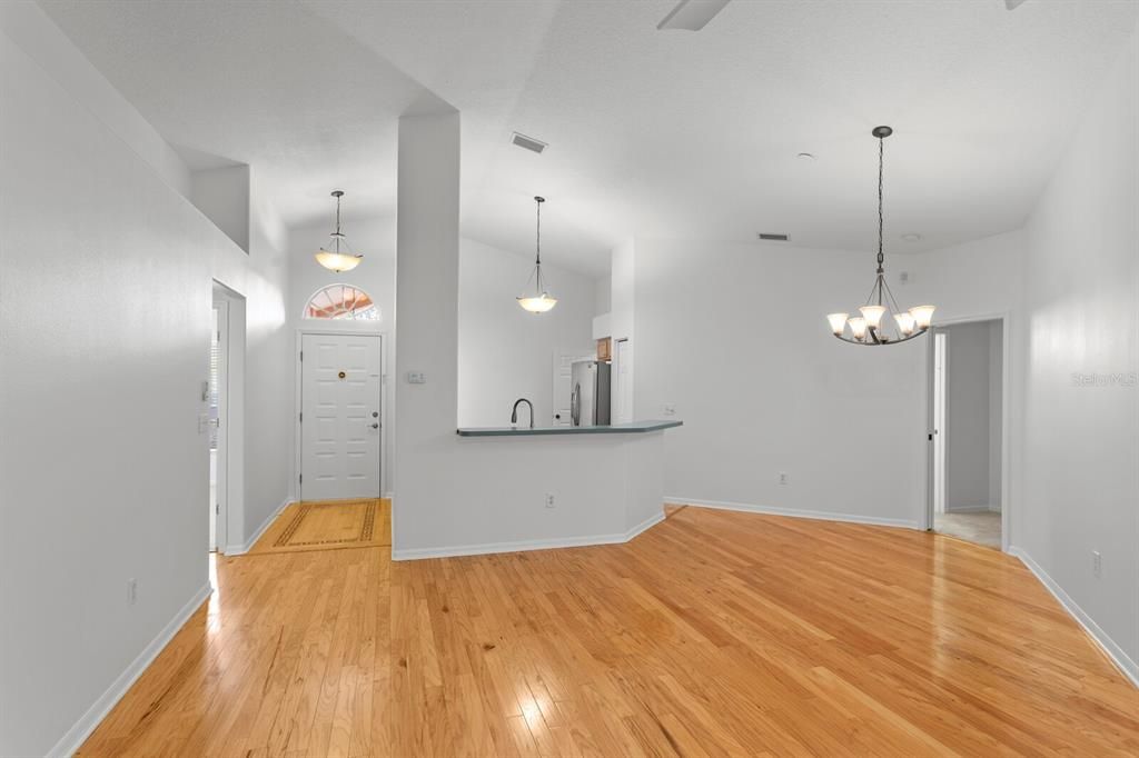 En Venta: $450,000 (3 camas, 2 baños, 1419 Pies cuadrados)