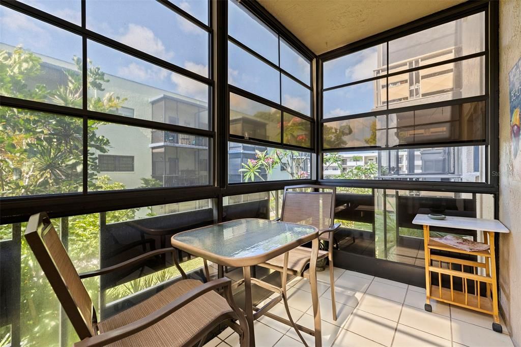 En Venta: $117,000 (2 camas, 2 baños, 915 Pies cuadrados)