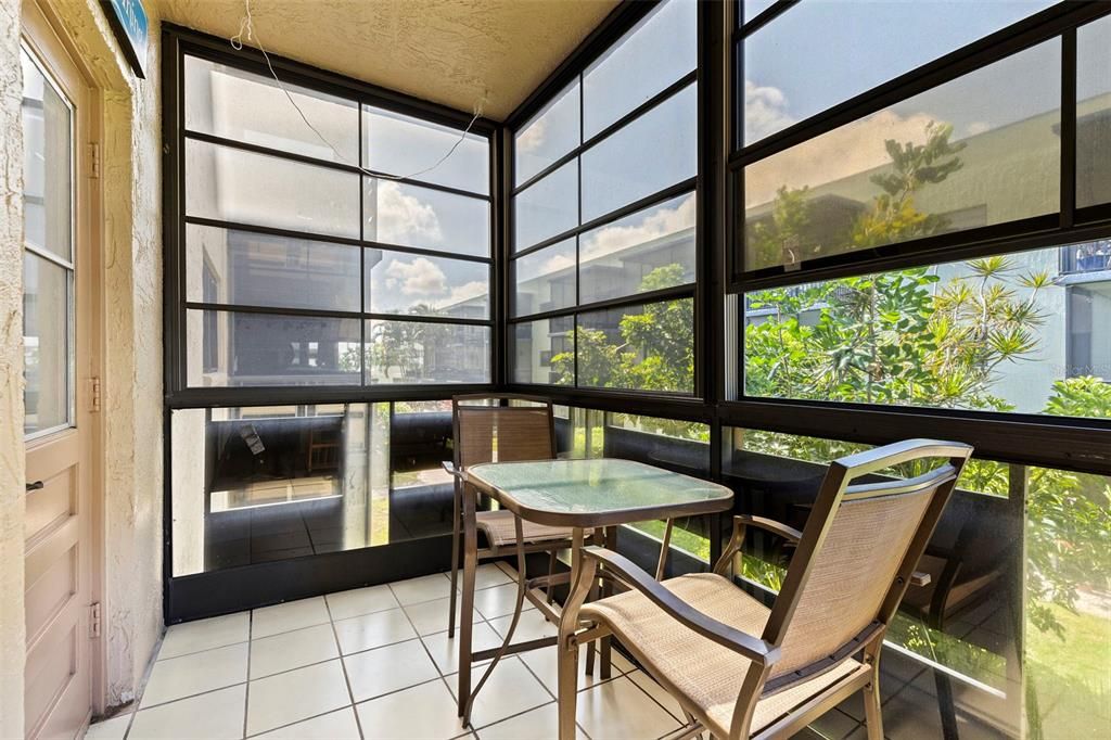 En Venta: $117,000 (2 camas, 2 baños, 915 Pies cuadrados)