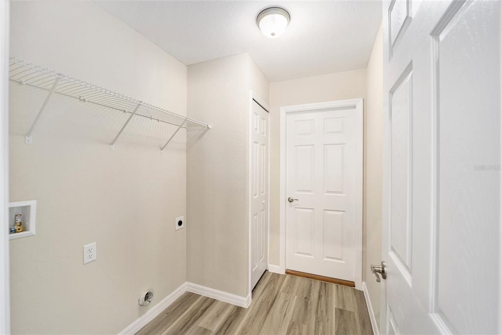 For Sale: $269,000 (3 beds, 2 baths, 1671 Square Feet)