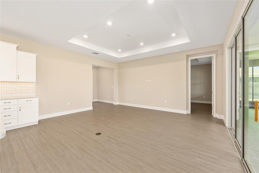 En Venta: $419,750 (2 camas, 2 baños, 1718 Pies cuadrados)