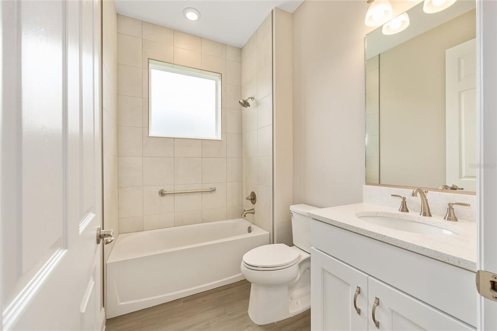 En Venta: $419,750 (2 camas, 2 baños, 1718 Pies cuadrados)