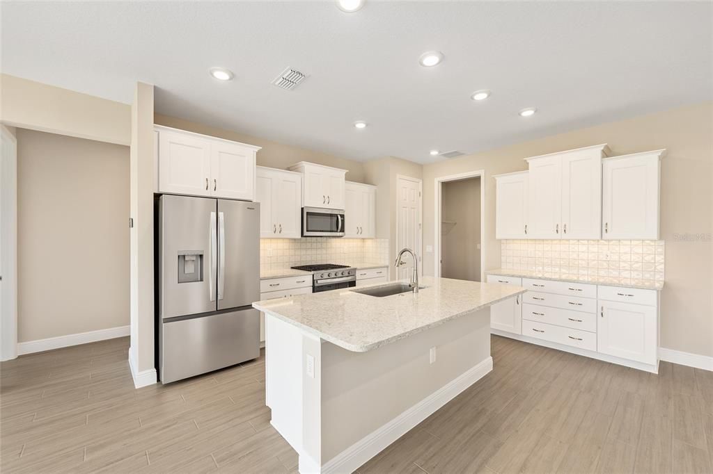 En Venta: $419,750 (2 camas, 2 baños, 1718 Pies cuadrados)