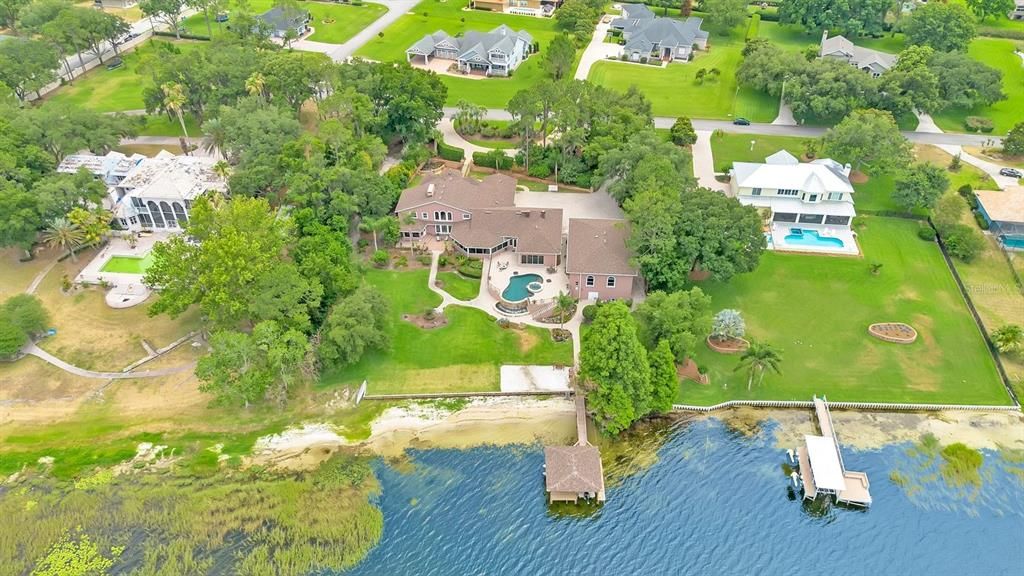For Sale: $3,000,000 (5 beds, 4 baths, 7208 Square Feet)