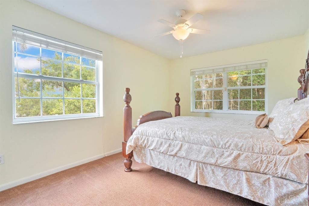 For Sale: $3,000,000 (5 beds, 4 baths, 7208 Square Feet)