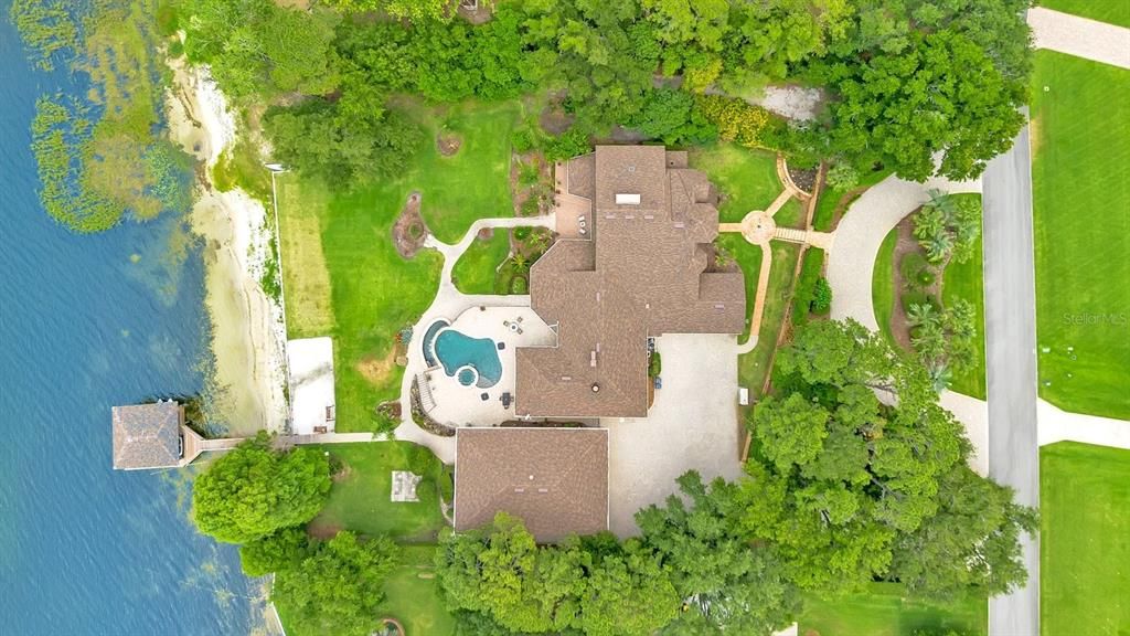 For Sale: $3,000,000 (5 beds, 4 baths, 7208 Square Feet)