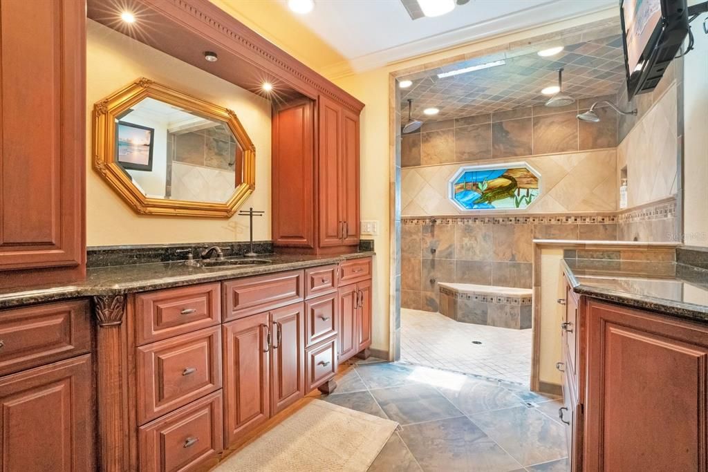 For Sale: $3,000,000 (5 beds, 4 baths, 7208 Square Feet)