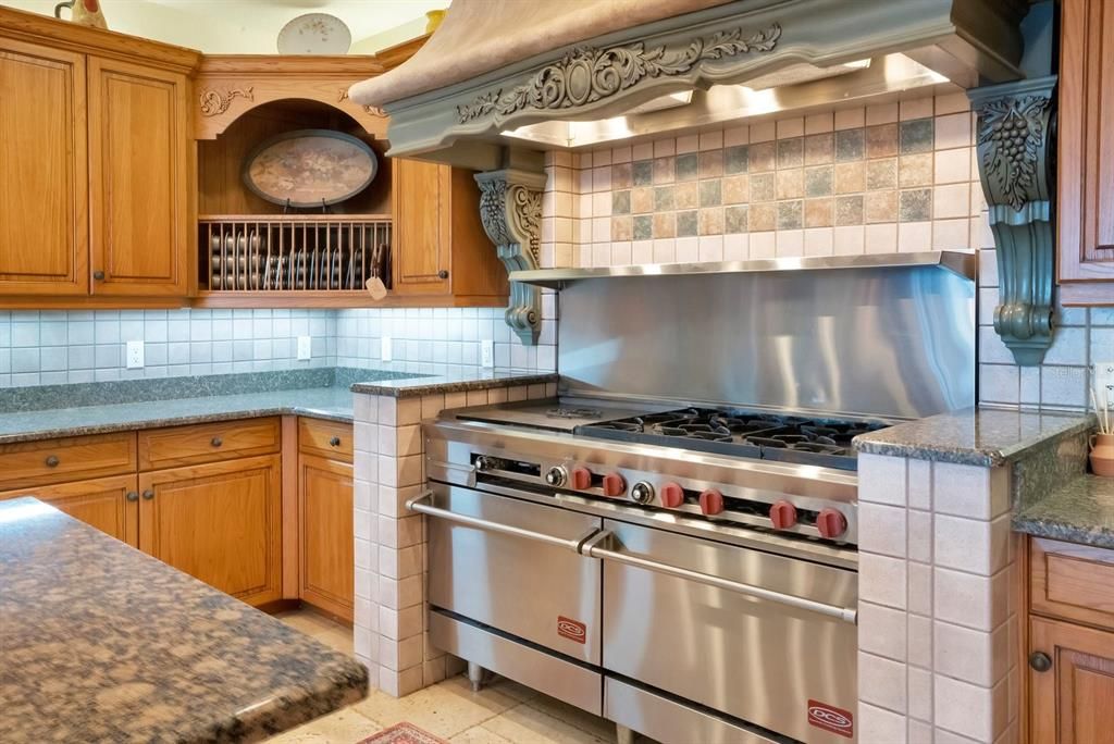 For Sale: $3,000,000 (5 beds, 4 baths, 7208 Square Feet)