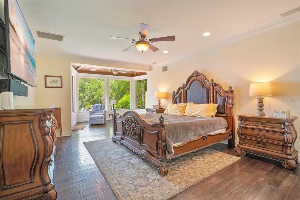 For Sale: $3,000,000 (5 beds, 4 baths, 7208 Square Feet)