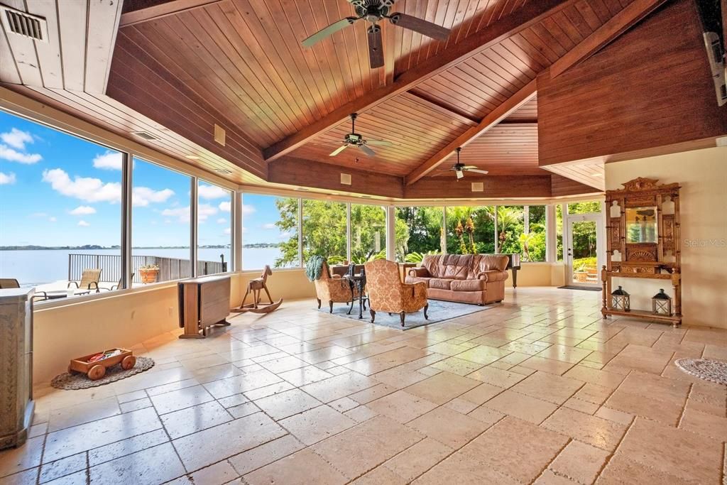 For Sale: $3,000,000 (5 beds, 4 baths, 7208 Square Feet)