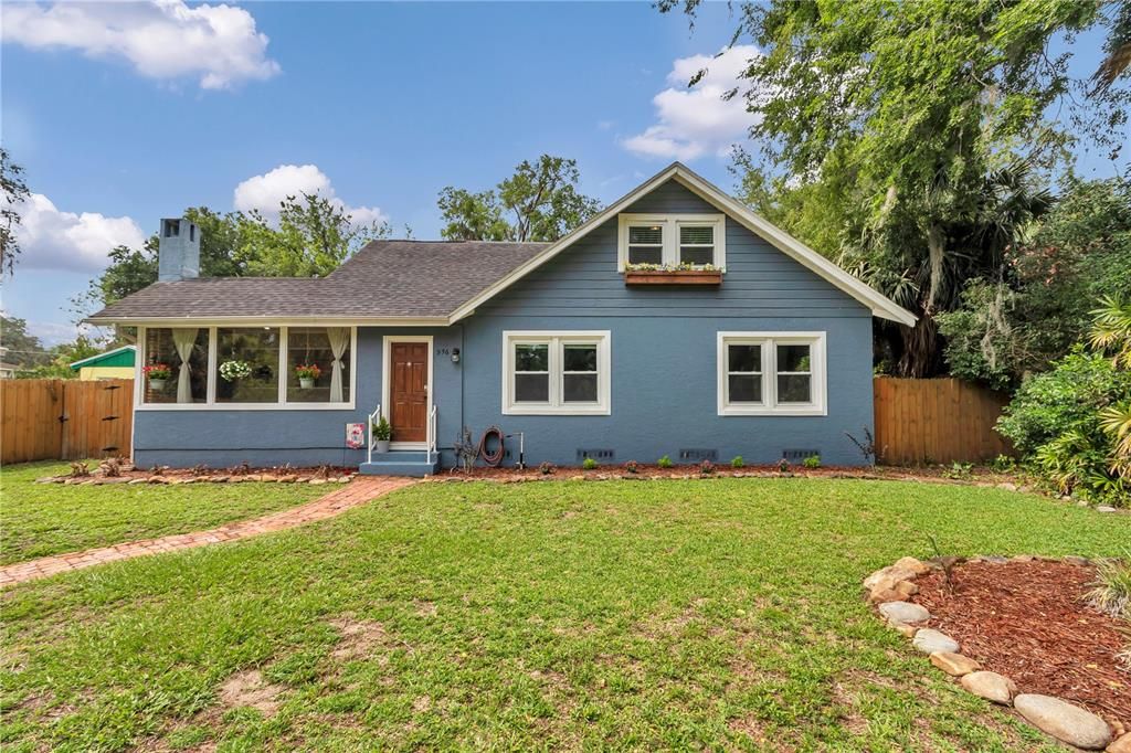 For Sale: $319,000 (4 beds, 2 baths, 1875 Square Feet)