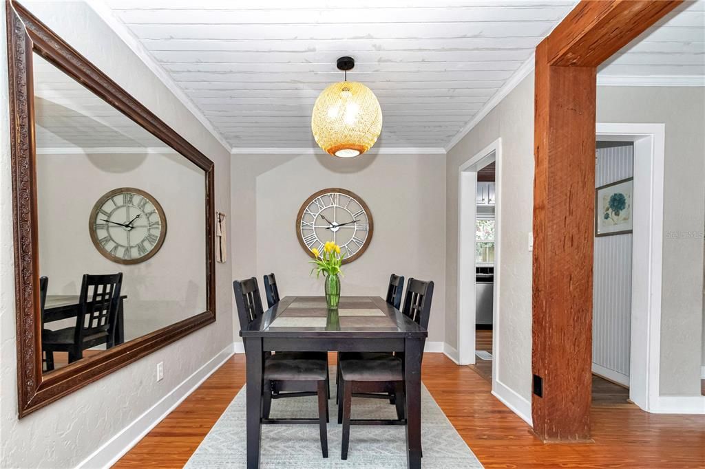 For Sale: $319,000 (4 beds, 2 baths, 1875 Square Feet)
