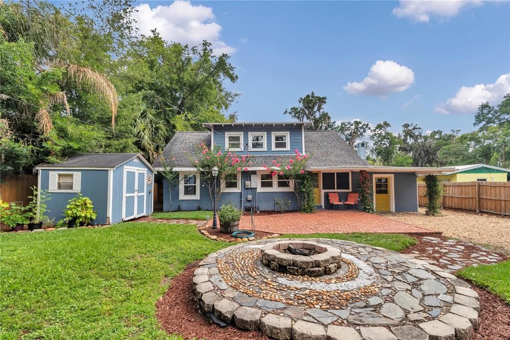 For Sale: $319,000 (4 beds, 2 baths, 1875 Square Feet)