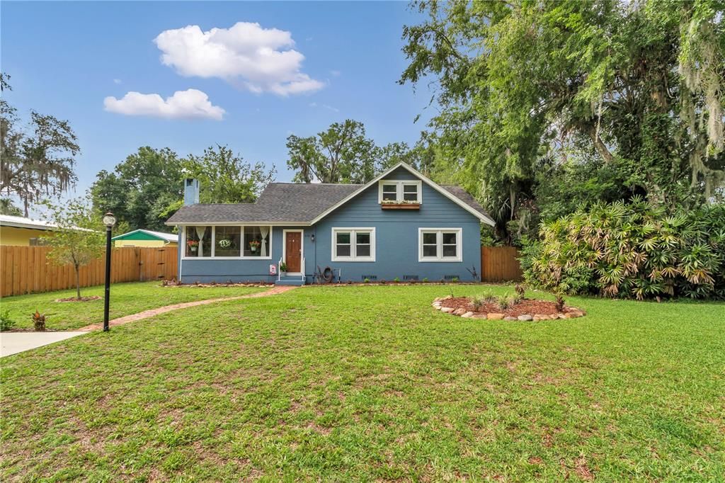 For Sale: $319,000 (4 beds, 2 baths, 1875 Square Feet)