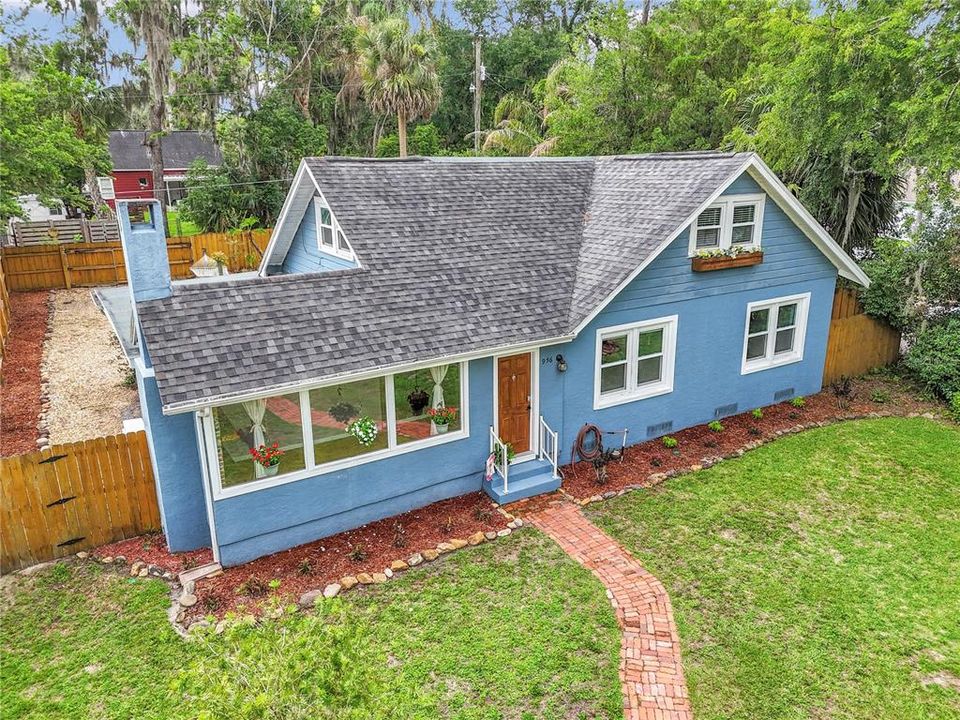 For Sale: $319,000 (4 beds, 2 baths, 1875 Square Feet)