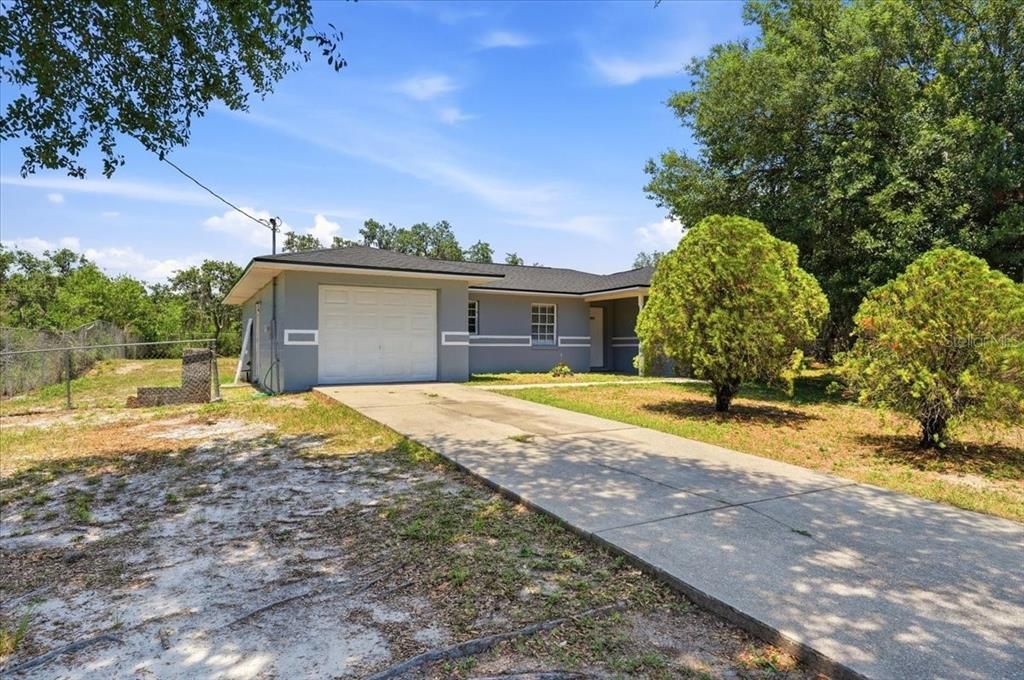 Active With Contract: $225,000 (3 beds, 2 baths, 1018 Square Feet)
