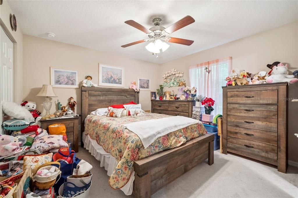 For Sale: $419,000 (4 beds, 3 baths, 2356 Square Feet)