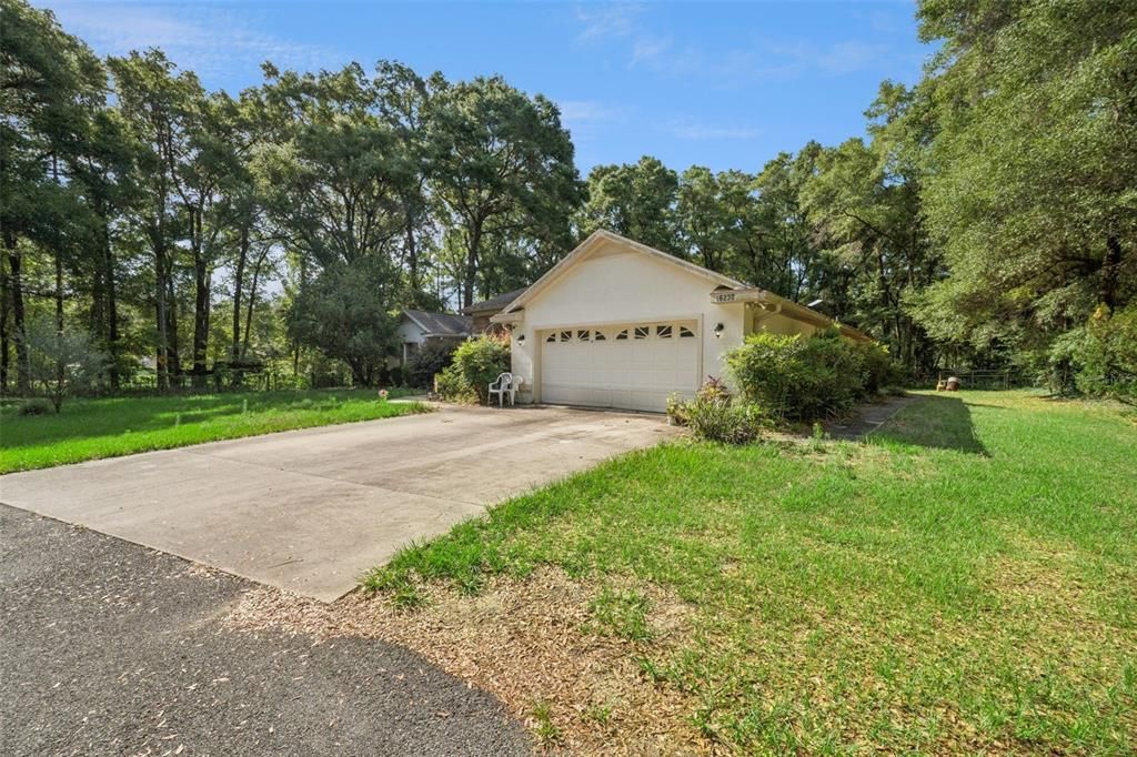 For Sale: $419,000 (4 beds, 3 baths, 2356 Square Feet)