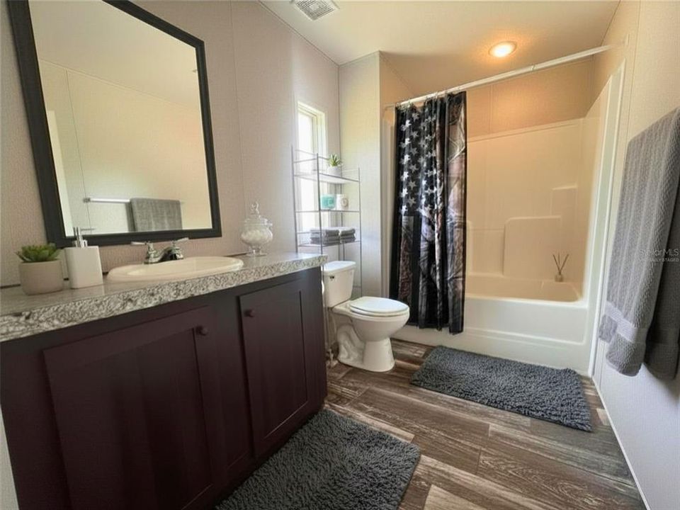For Sale: $365,000 (3 beds, 2 baths, 1344 Square Feet)