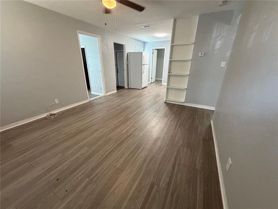 В аренду: $1,995 (4 спален, 1 ванн, 1042 Квадратных фут)