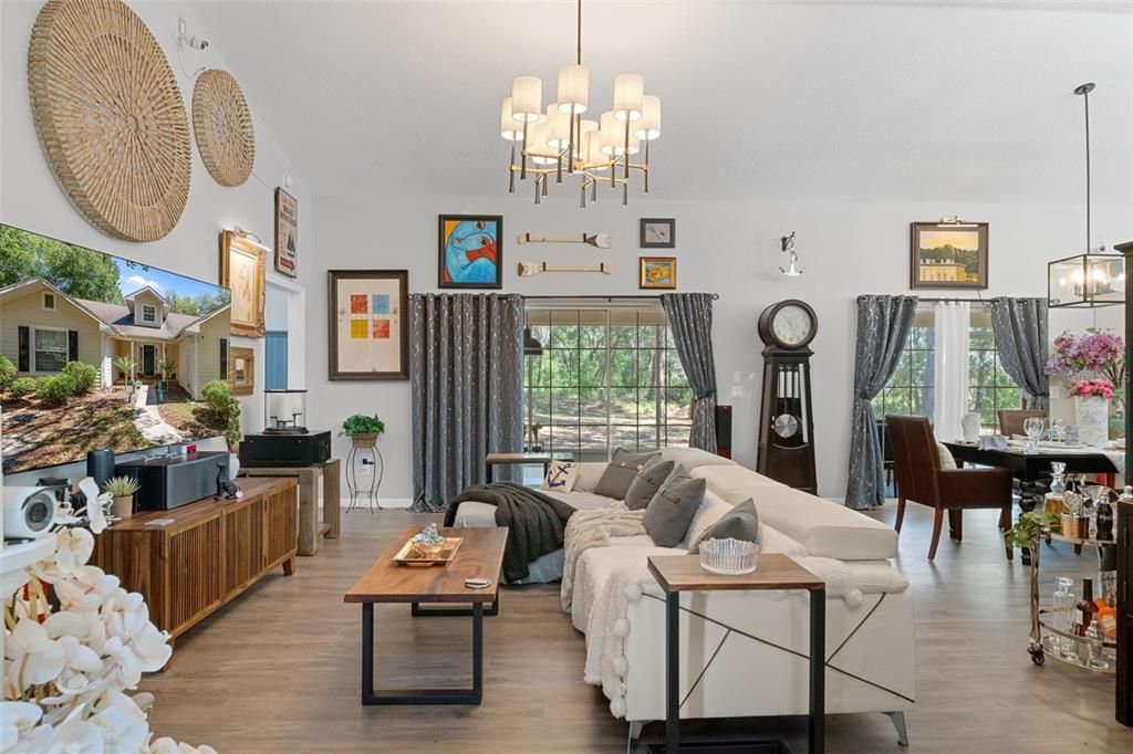 En Venta: $339,900 (3 camas, 2 baños, 1541 Pies cuadrados)