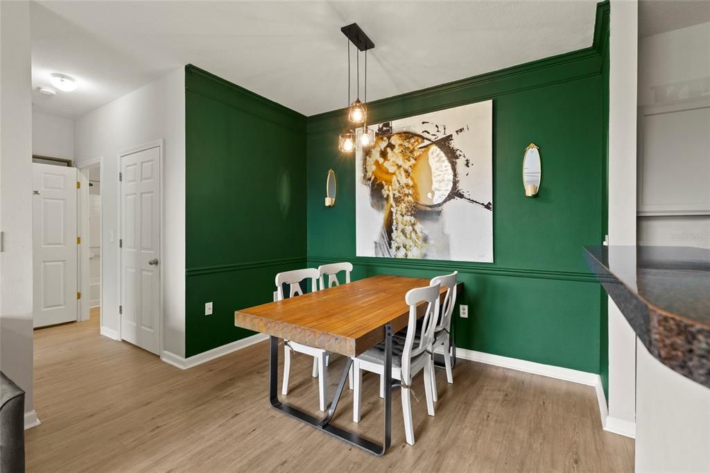 En Venta: $224,000 (2 camas, 2 baños, 1048 Pies cuadrados)