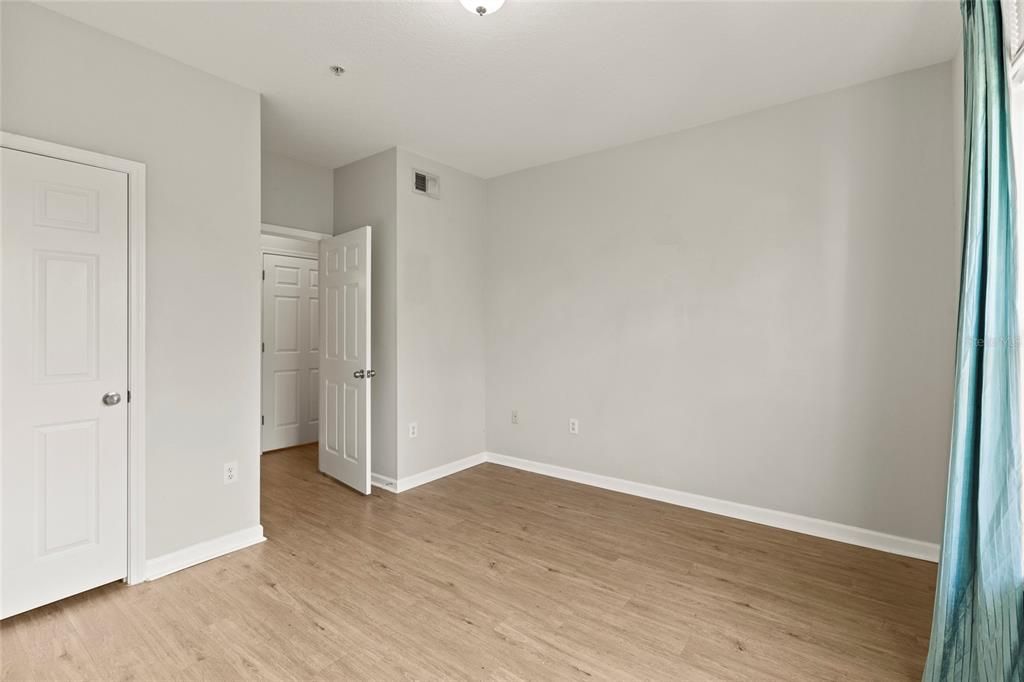 En Venta: $224,000 (2 camas, 2 baños, 1048 Pies cuadrados)