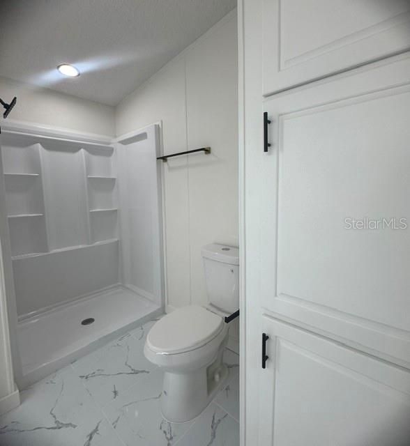 En Venta: $239,900 (3 camas, 2 baños, 1400 Pies cuadrados)