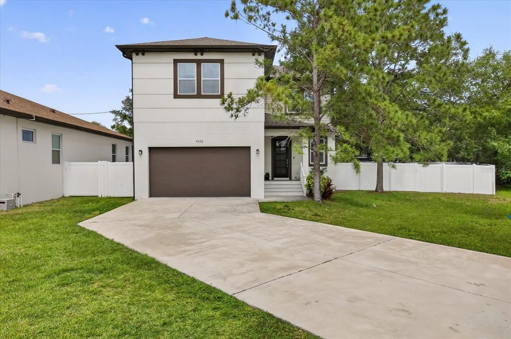 En Venta: $925,000 (4 camas, 3 baños, 2370 Pies cuadrados)