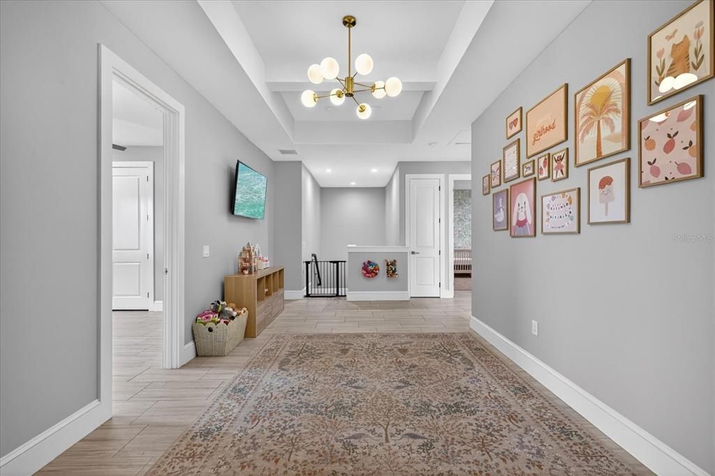 En Venta: $925,000 (4 camas, 3 baños, 2370 Pies cuadrados)