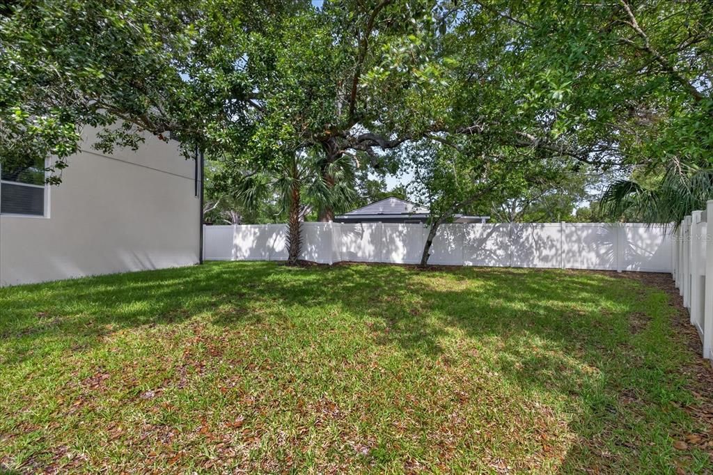 En Venta: $925,000 (4 camas, 3 baños, 2370 Pies cuadrados)
