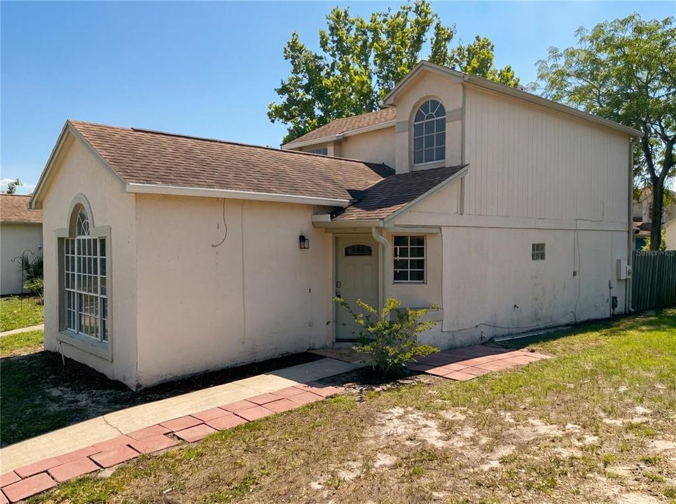 En Venta: $260,000 (3 camas, 2 baños, 1401 Pies cuadrados)