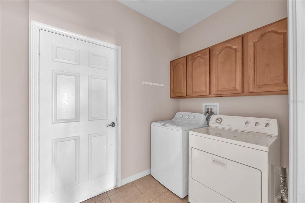 For Sale: $275,000 (3 beds, 2 baths, 1616 Square Feet)