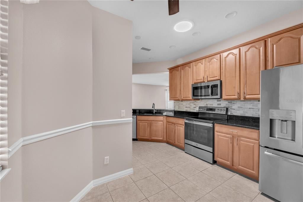 For Sale: $275,000 (3 beds, 2 baths, 1616 Square Feet)