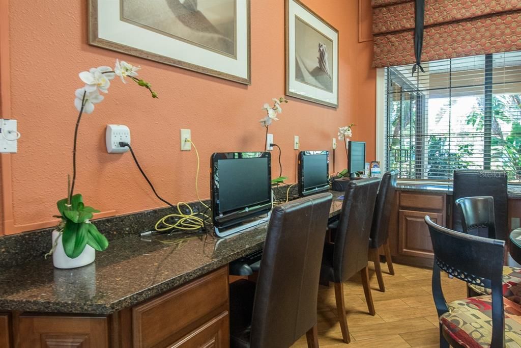For Sale: $275,000 (3 beds, 2 baths, 1616 Square Feet)