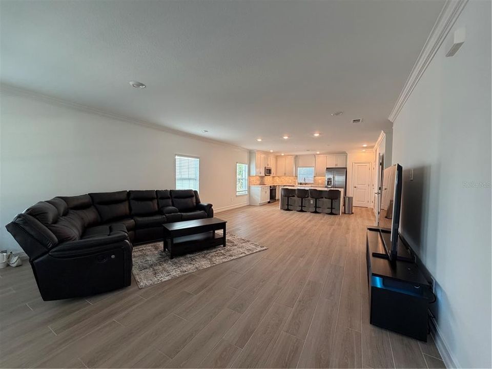В аренду: $5,800 (4 спален, 3 ванн, 2173 Квадратных фут)
