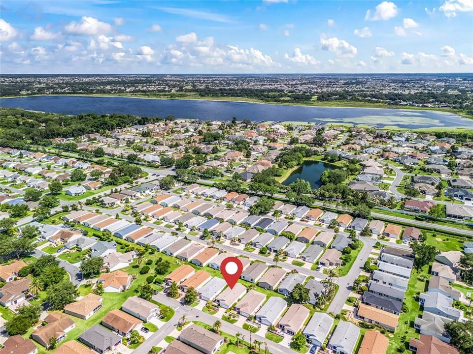 На продажу: $319,000 (2 спален, 2 ванн, 1156 Квадратных фут)