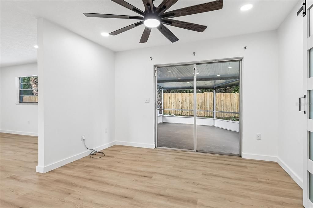 For Sale: $475,000 (4 beds, 2 baths, 1709 Square Feet)